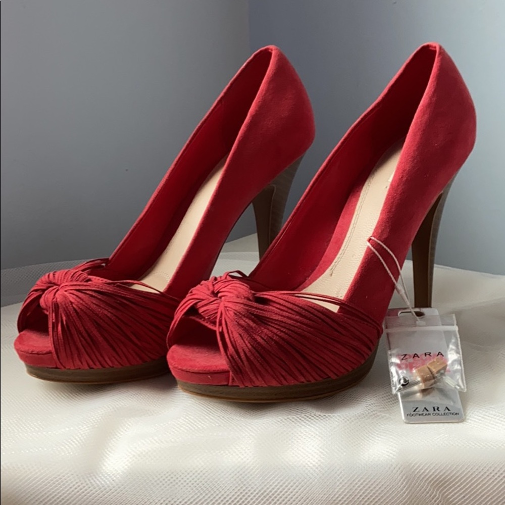 Red Zara Heels - new with tag!
